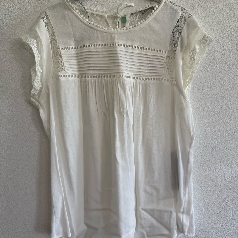 Elegant White Lace Trim Blouse